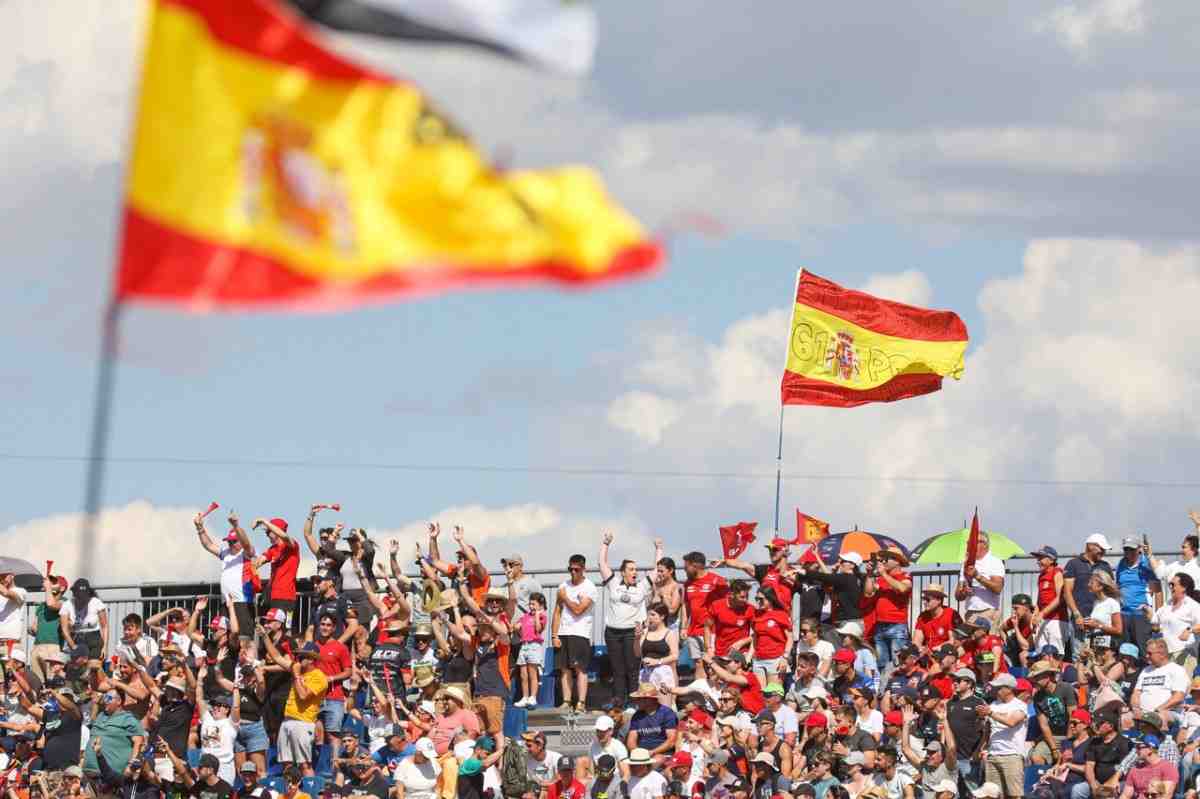 Мотокросс MXGP/MX2: расписание и онлайн хронометраж Гран-При Галисии (Испании)